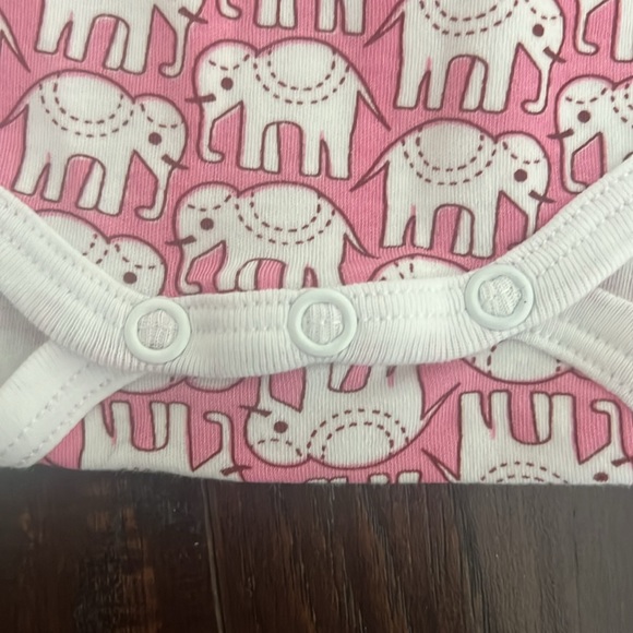 New without tags Roller Rabbit Short Sleeve Onesie - Picture 4 of 4